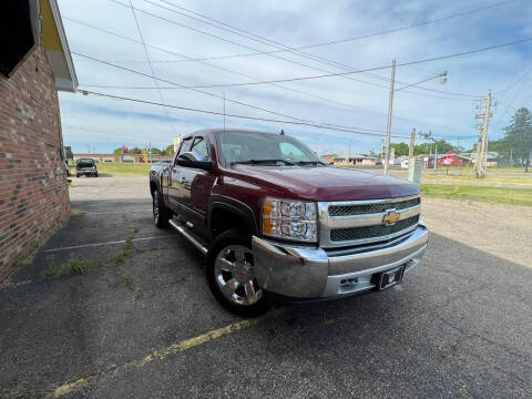 2013 Chevrolet Silverado 1500 for sale at Motors For Less in Canton OH