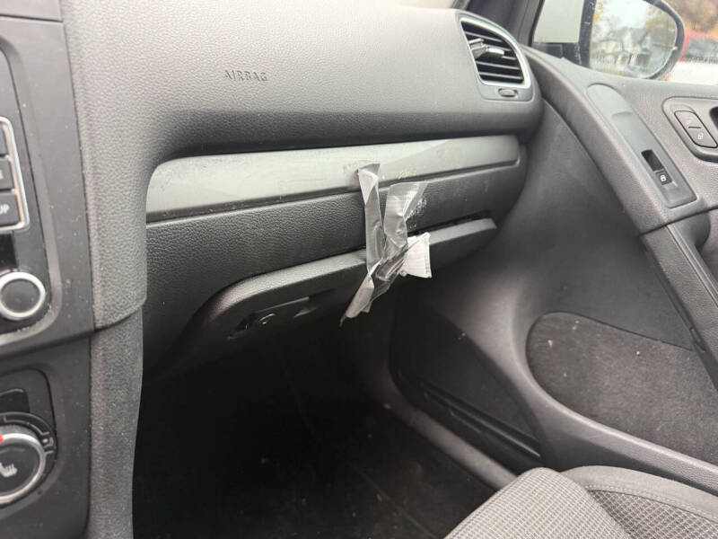 2013 Volkswagen Golf 2.5L PZEV