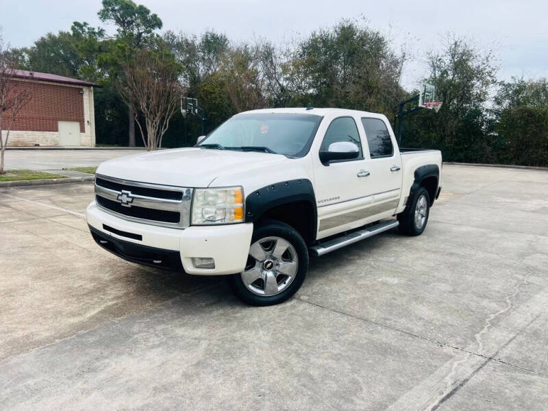 2011 Chevrolet Silverado 1500 for sale at Crown Auto Sales in Sugar Land TX