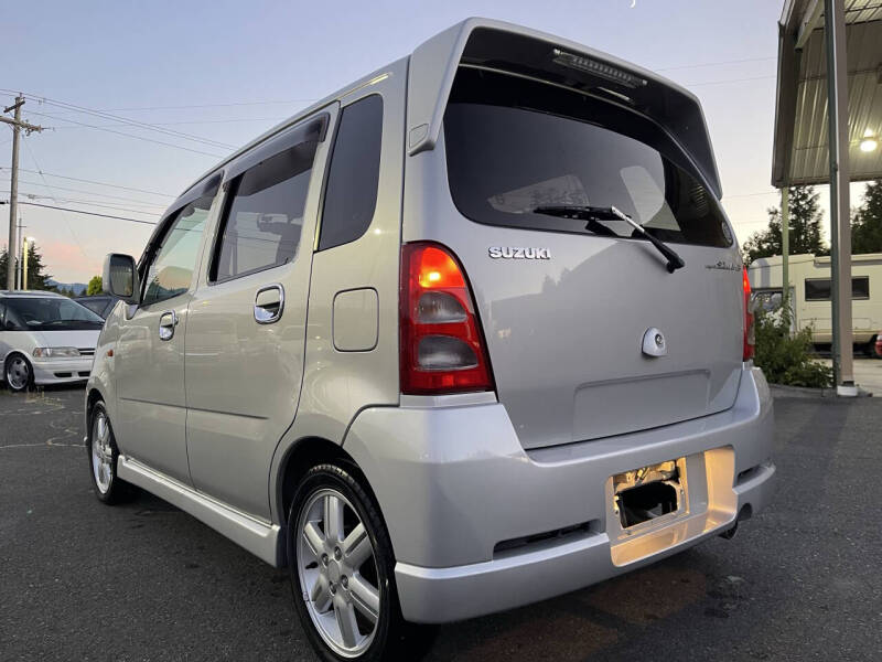 2001 Suzuki Solio