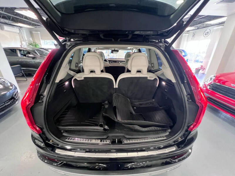 2020 Volvo XC90 T5 Momentum