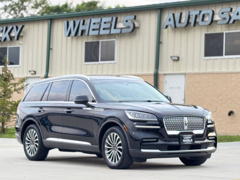2022 Lincoln Aviator Standard
