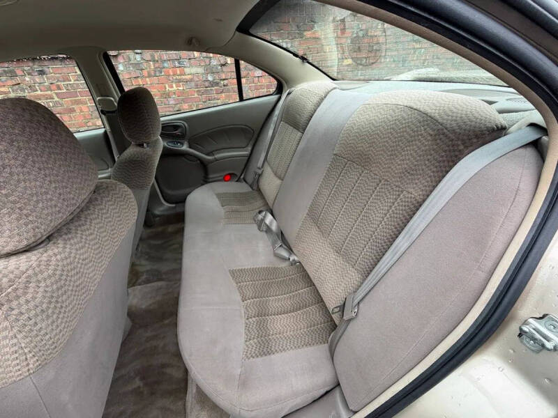 2004 Pontiac Grand Am SE1