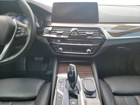 2019 BMW 5 Series 540i