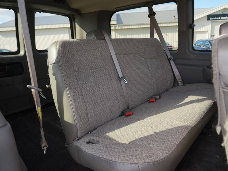 2017 Chevrolet Express LS 2500
