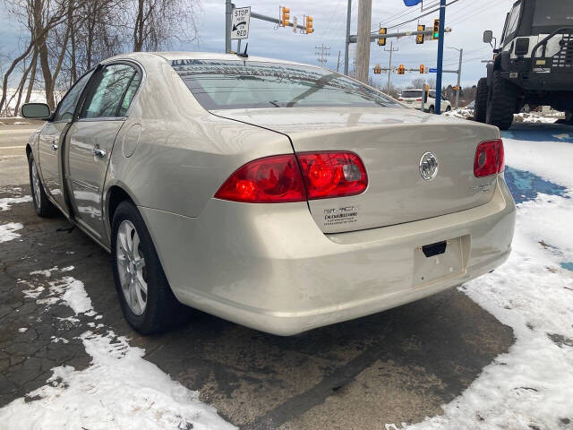 2008 Buick Lucerne for sale at Chuckie Bizzarro's Fleetwing Auto in Erie, PA