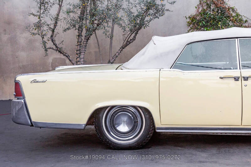 1965 Lincoln Continental