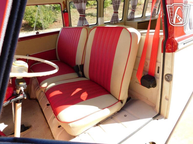 1975 Volkswagen Type 2