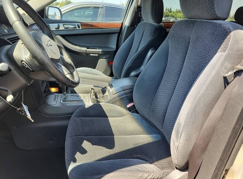 2005 Chrysler Pacifica Touring