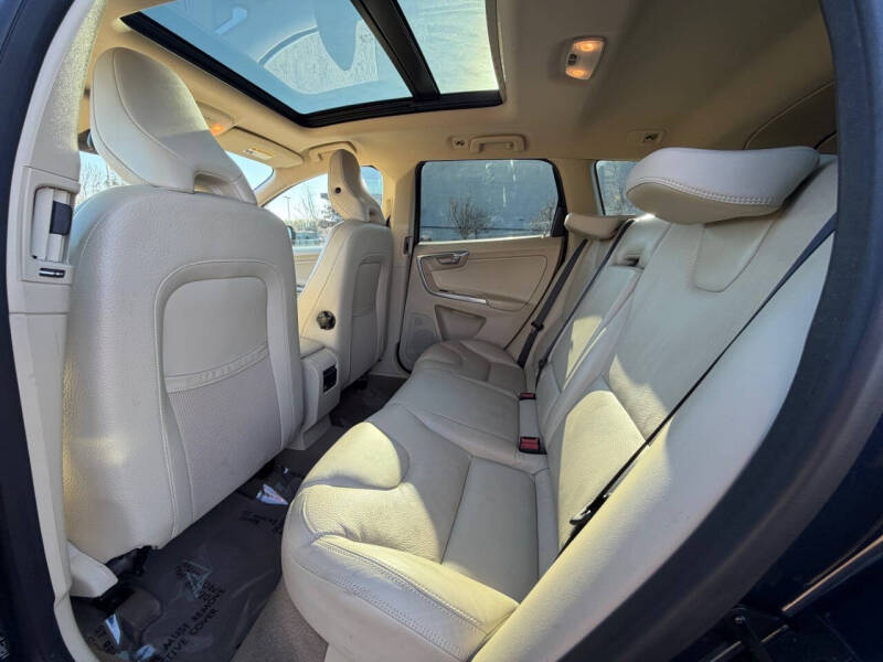 2013 Volvo XC60 T6 Platinum