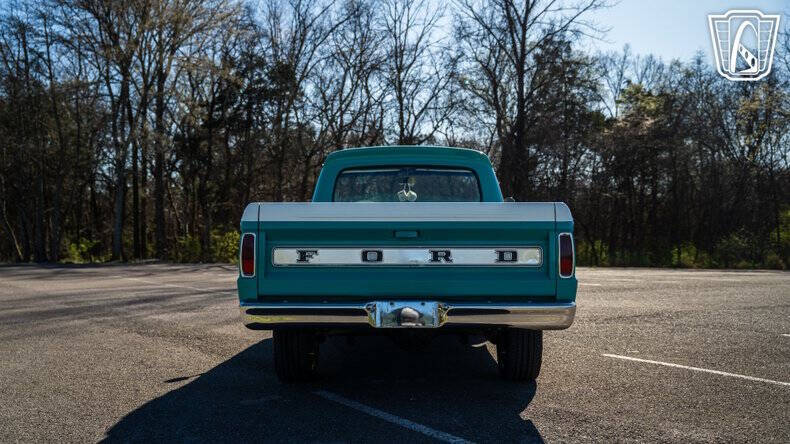 1966 Ford F-100