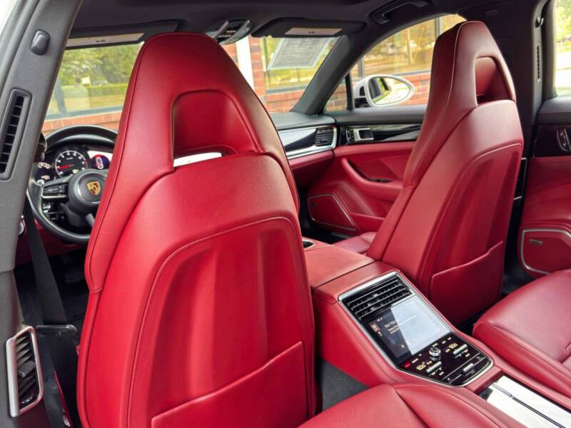 2021 Porsche Panamera