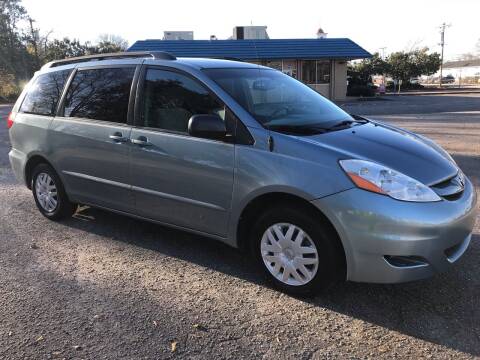 2006 Toyota Sienna for sale at Cherry Motors in Greenville SC