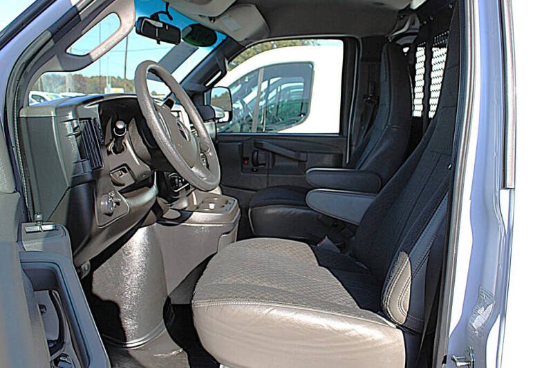 2024 GMC Savana 2500