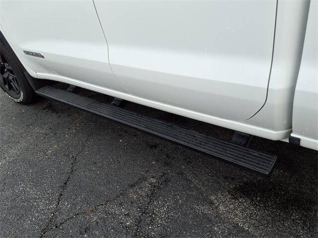 2022 GMC Sierra 1500 Limited Elevation Standard