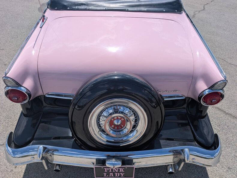 1955 Ford Sunliner