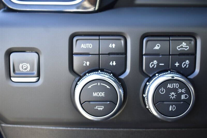 2025 GMC Sierra 3500HD