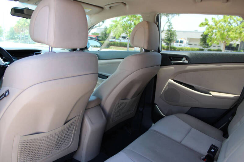 2018 Hyundai Tucson SE