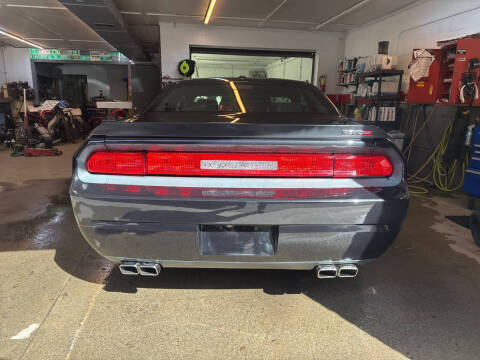 2009 Dodge Challenger SRT8