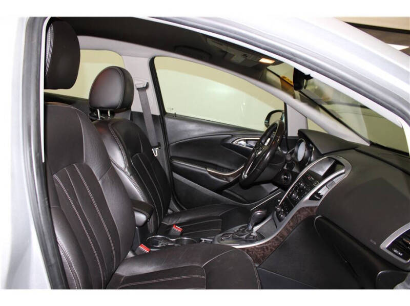 2017 Buick Verano Leather Group