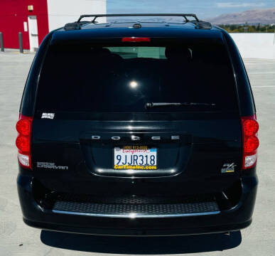 2016 Dodge Grand Caravan R/T
