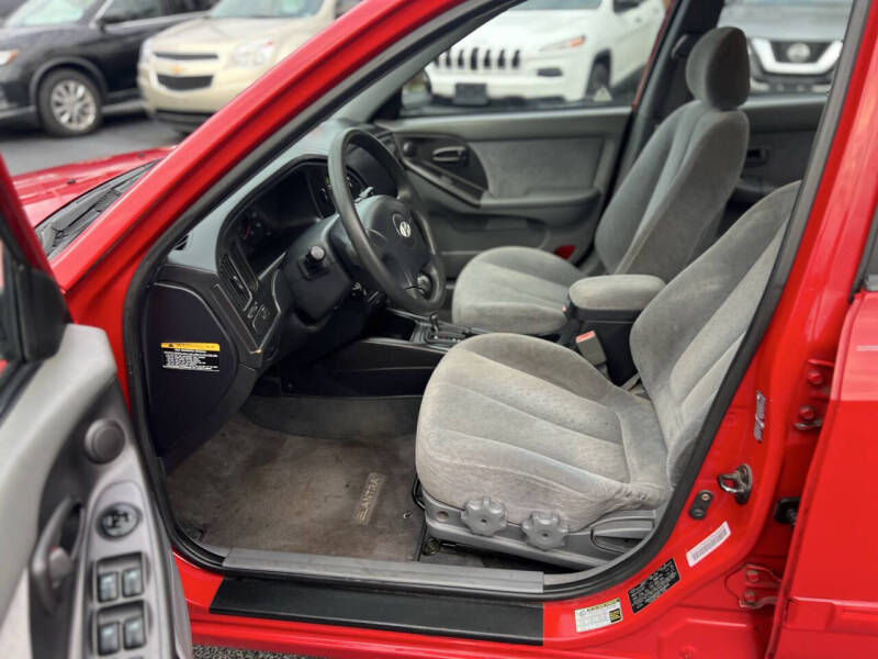 2004 Hyundai Elantra GLS