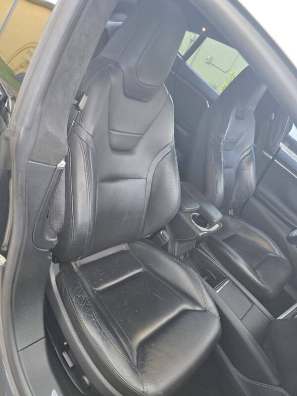 2015 Tesla Model S P85D