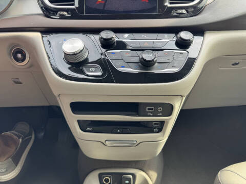 2018 Chrysler Pacifica Touring L Plus