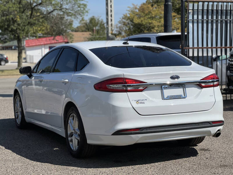 2017 Ford Fusion SE