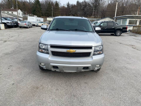 2013 Chevrolet Avalanche for sale at Unique Motors in Rock Island IL