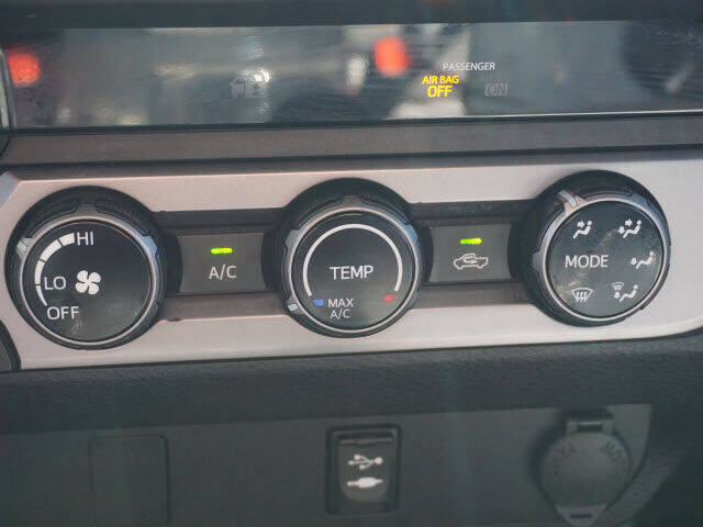 2017 Toyota Tacoma SR5 V6