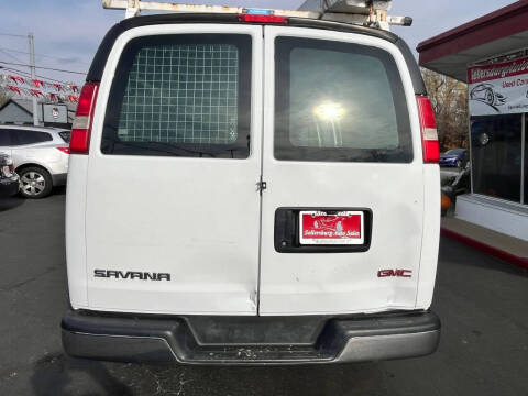 2017 GMC Savana 2500