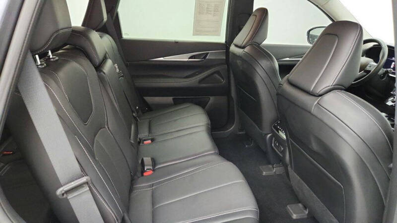 2022 Infiniti QX60 Luxe