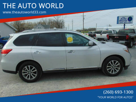 2013 Nissan Pathfinder for sale at THE AUTO WORLD in Churubusco IN