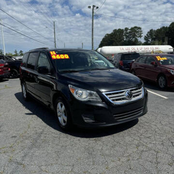 2011 Volkswagen Routan for sale at Auto Bella Inc. in Clayton NC