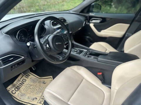 2019 Jaguar F-PACE 25t Premium