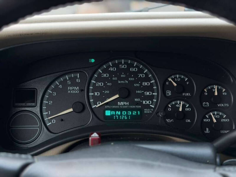 2001 Chevrolet Tahoe LS