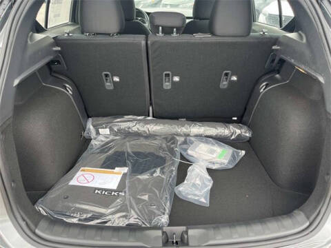 2025 Nissan Kicks Play S