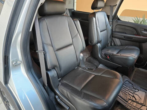 2010 Cadillac Escalade Luxury