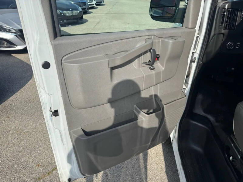 2019 Chevrolet Express 2500