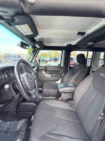 2016 Jeep Wrangler Unlimited Sahara