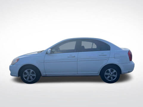 2009 Hyundai Accent GLS