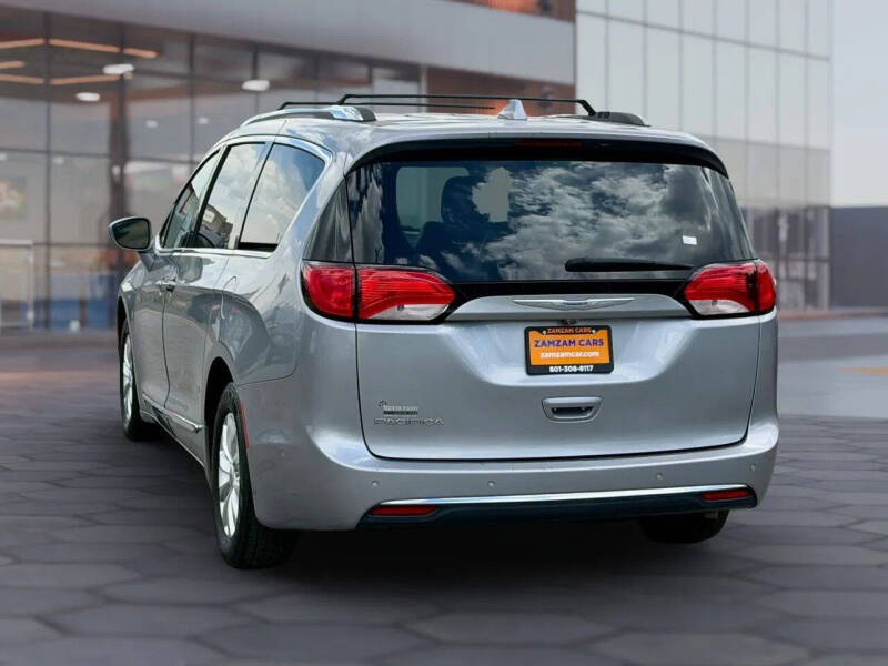 2018 Chrysler Pacifica Touring L