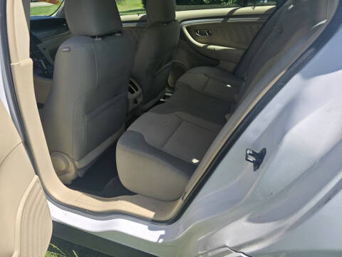 2014 Ford Taurus SEL