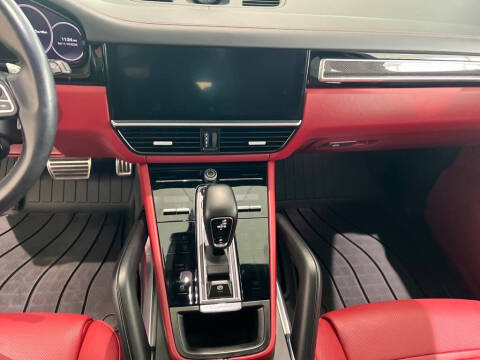 2021 Porsche Cayenne Turbo