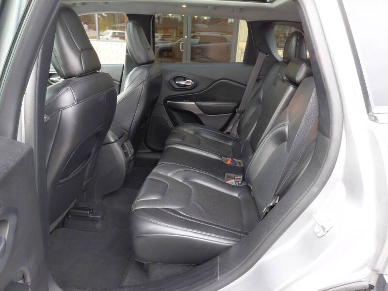 2021 Jeep Cherokee Latitude Lux