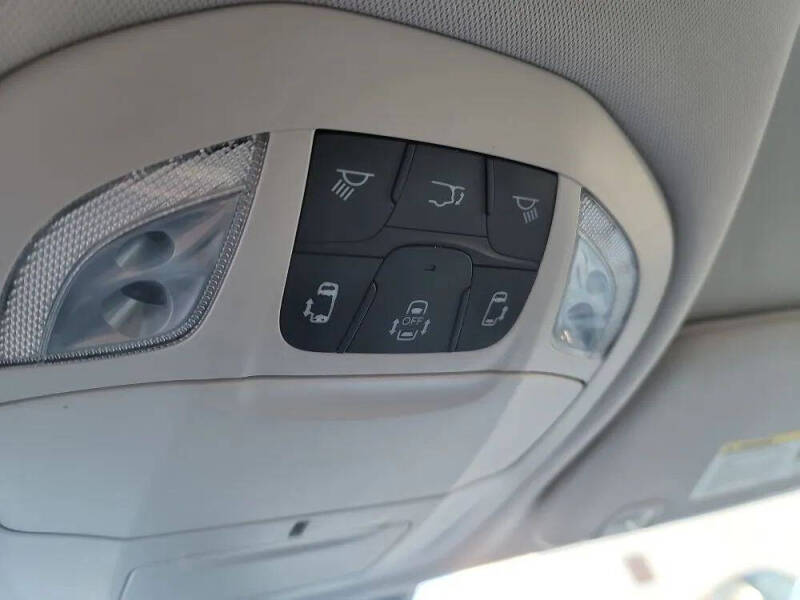 2017 Chrysler Pacifica Touring-L Plus