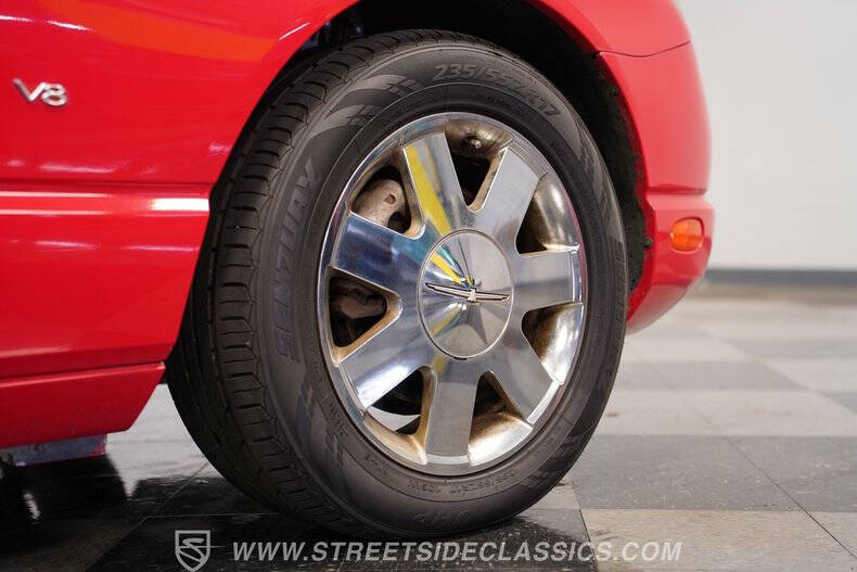 2003 Ford Thunderbird