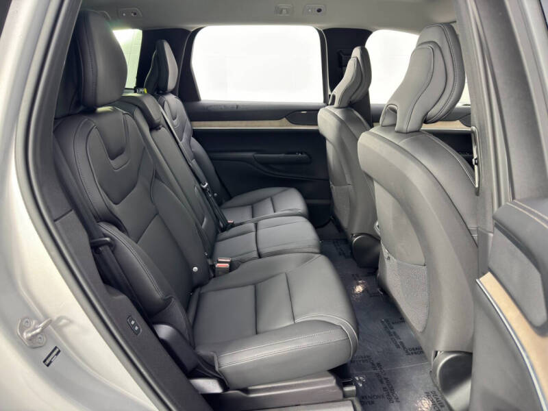 2025 Volvo EX90 Twin Plus 7P