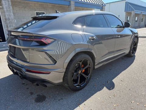2021 Lamborghini Urus